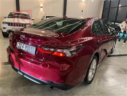 تۆیۆتا کامری